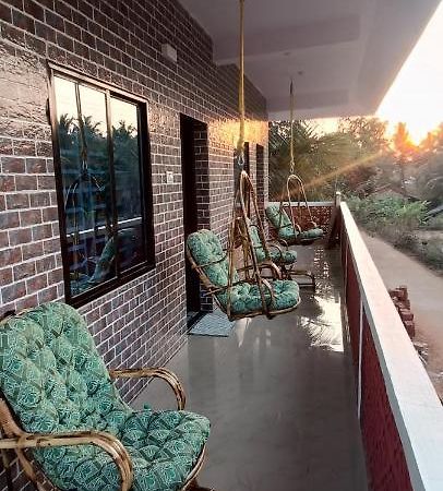 Mahalaxmi Guest House โกการ์นา ภายนอก รูปภาพ