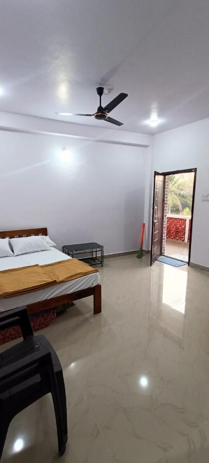 Mahalaxmi Guest House โกการ์นา ภายนอก รูปภาพ