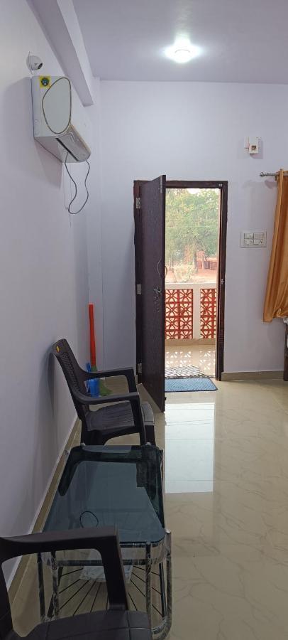 Mahalaxmi Guest House โกการ์นา ภายนอก รูปภาพ